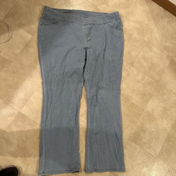 Denim & Co Denim - Denim & Co Pull-on DENIM JEANS Light Wash STRAIGHT LEG Smooth Waist Size 24W
